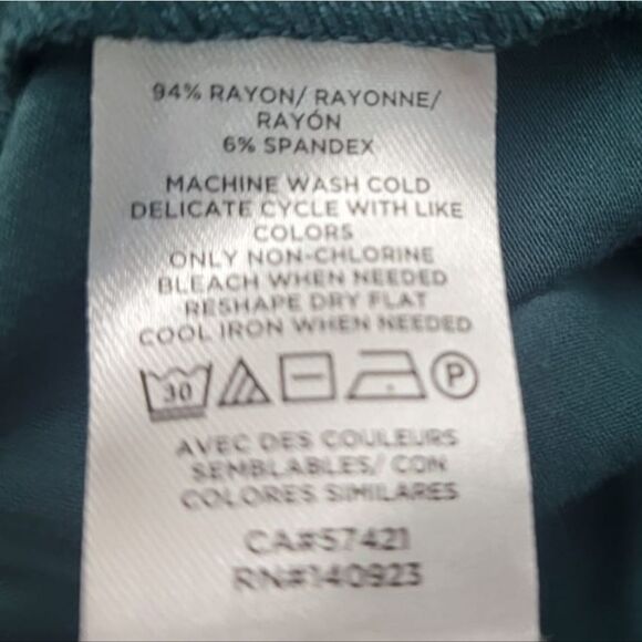 Marc by Marc Jacobs Blue Leopard Print Flared Mini Skirt Pleated Zippers Size 6 - Picture 10 of 10